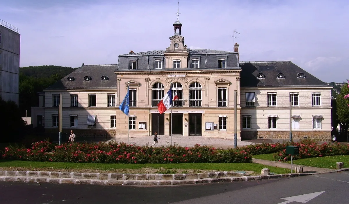 Orsay — Épaviste à Orsay (91400)