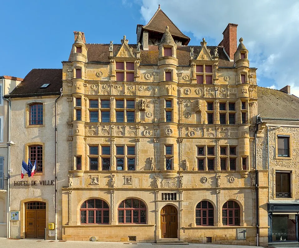 Paray-le-Monial — Épaviste à Paray-le-Monial (71600)