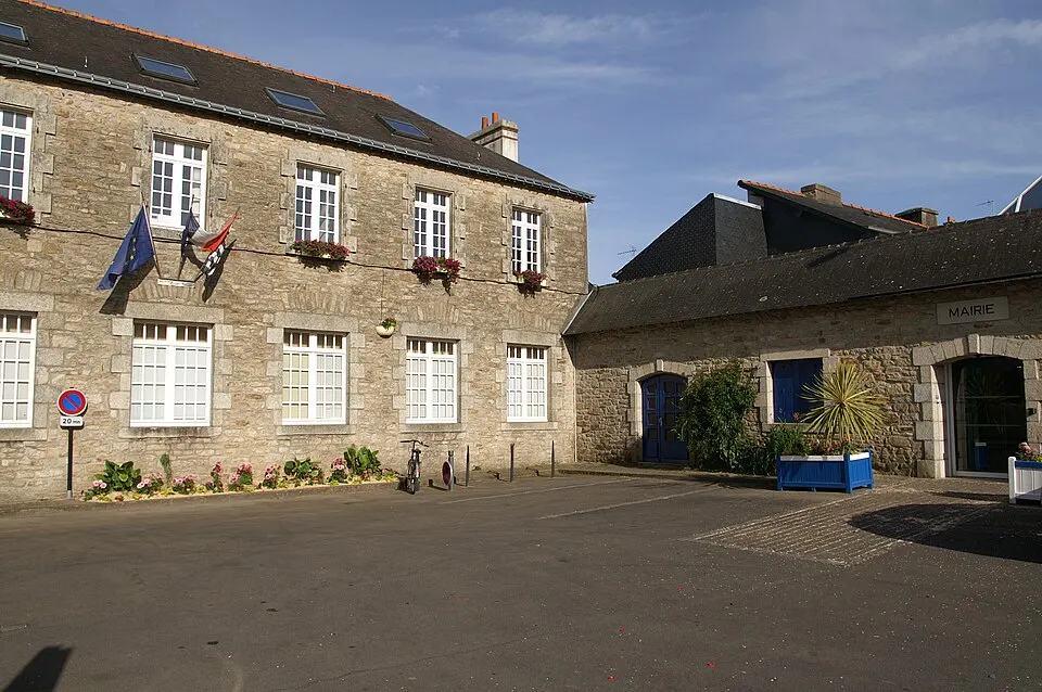 Ploemeur — Épaviste à Ploemeur (56270)
