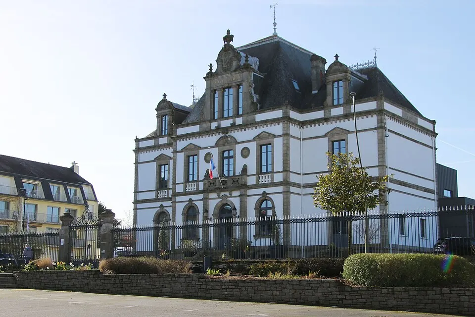 Ploërmel — Épaviste à Ploërmel (56800)