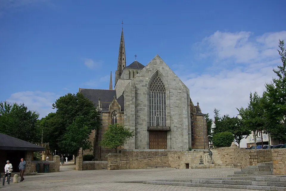 Plougastel-Daoulas — Épaviste à Plougastel-Daoulas (29470)