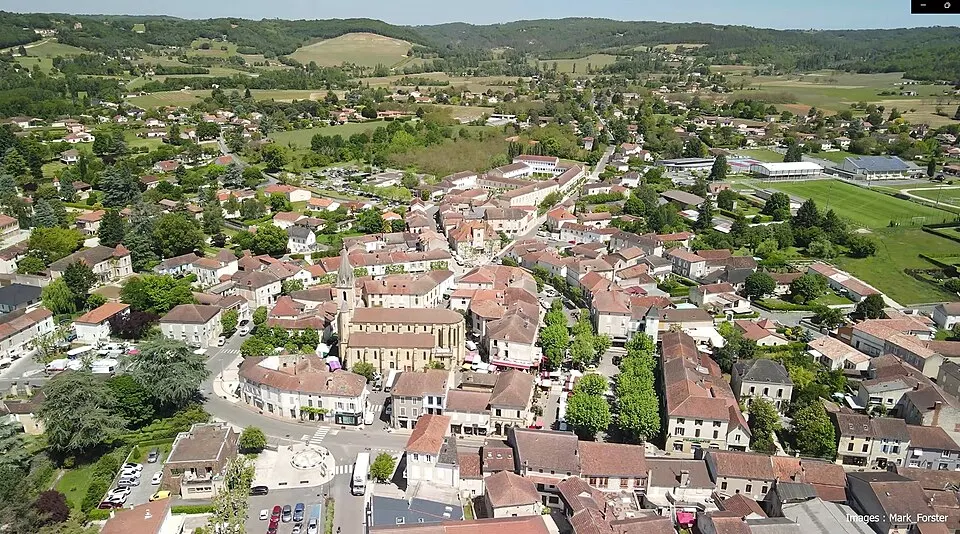Prayssac — Épaviste à Prayssac (46220)