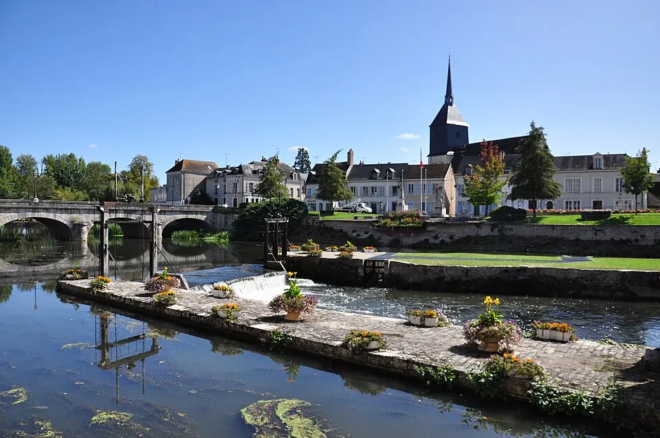 Romorantin-Lanthenay — Épaviste à Romorantin-Lanthenay (41200)