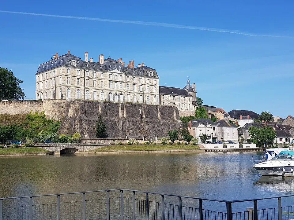 Sablé-sur-Sarthe — Épaviste à Sablé-sur-Sarthe (72300)