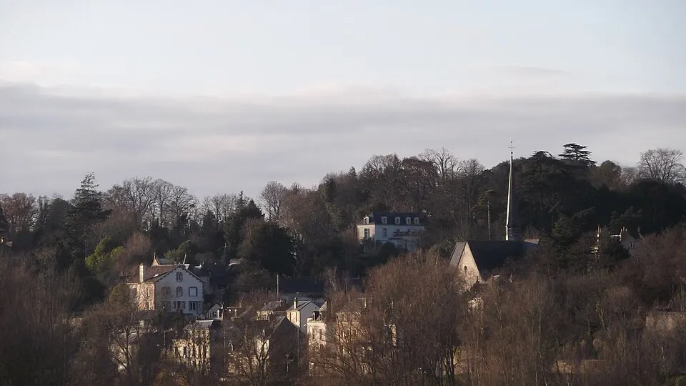 Saint-Cyr-sur-Loire — Épaviste à Saint-Cyr-sur-Loire (37540)