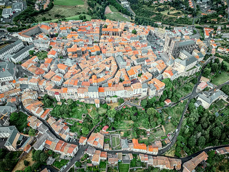 Saint-Flour — Épaviste à Saint-Flour (15100)