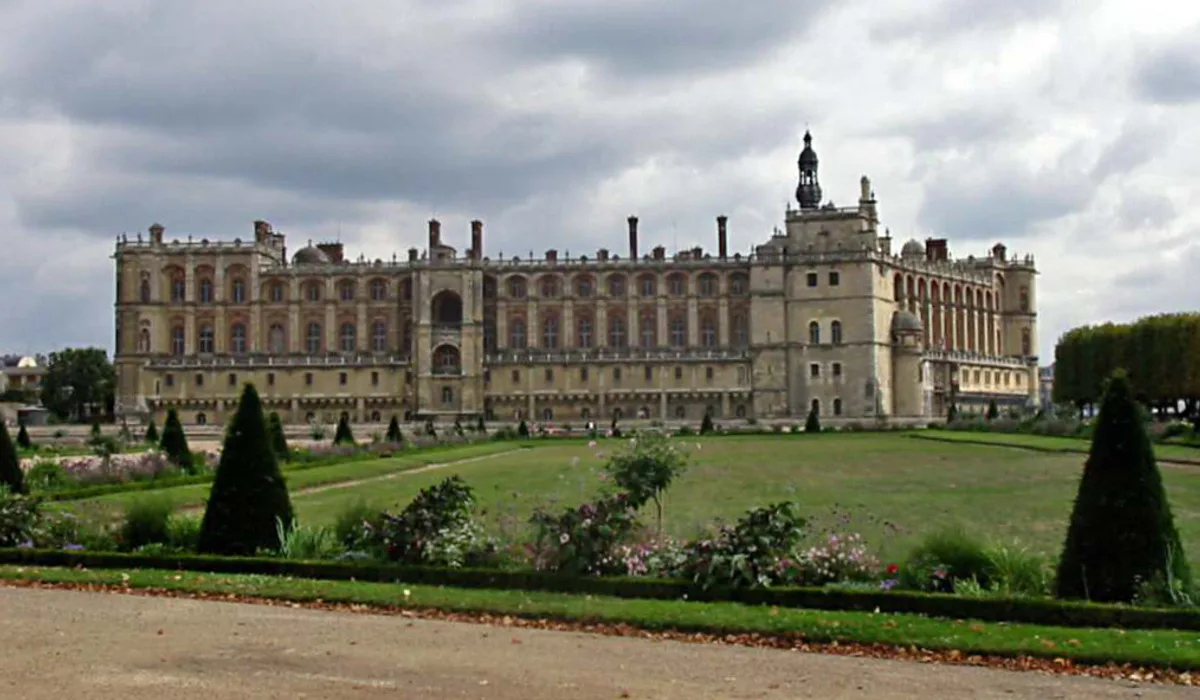 Saint-Germain-en-Laye — Épaviste à Saint-Germain-en-Laye (78100)