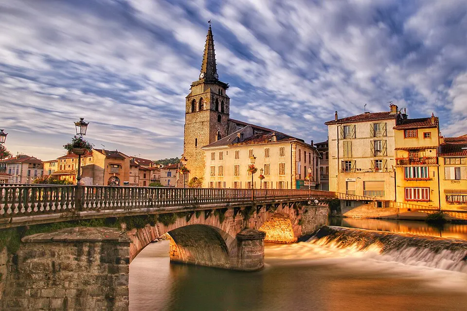 Saint-Girons — Épaviste à Saint-Girons (09200)