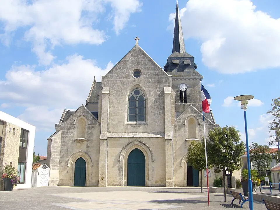 Saint-Hilaire-de-Riez — Épaviste à Saint-Hilaire-de-Riez (85270)