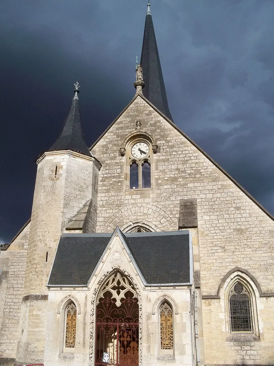 Saint-Julien-les-Villas — Épaviste à Saint-Julien-les-Villas (10800)