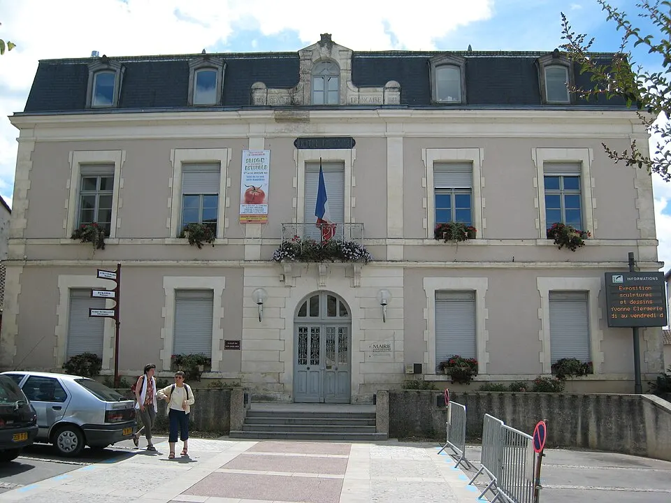 Saint-Junien — Épaviste à Saint-Junien (87200)