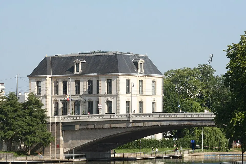Saint-Max — Épaviste à Saint-Max (54130)