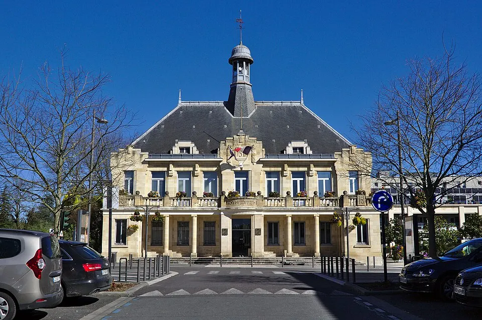 Saint-Médard-en-Jalles — Épaviste à Saint-Médard-en-Jalles (33160)