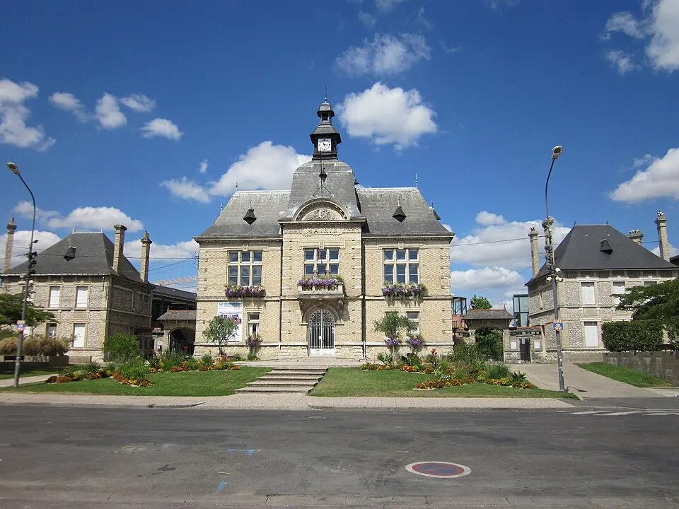 Saint-Pierre-des-Corps — Épaviste à Saint-Pierre-des-Corps (37700)