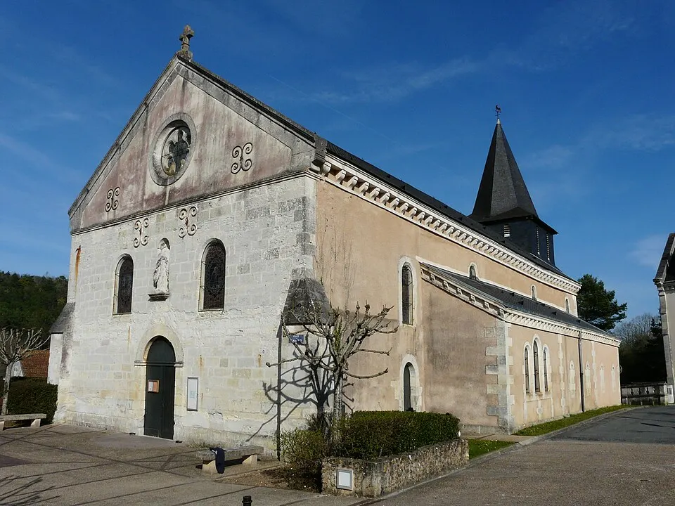 Sanilhac — Épaviste à Sanilhac (24660)