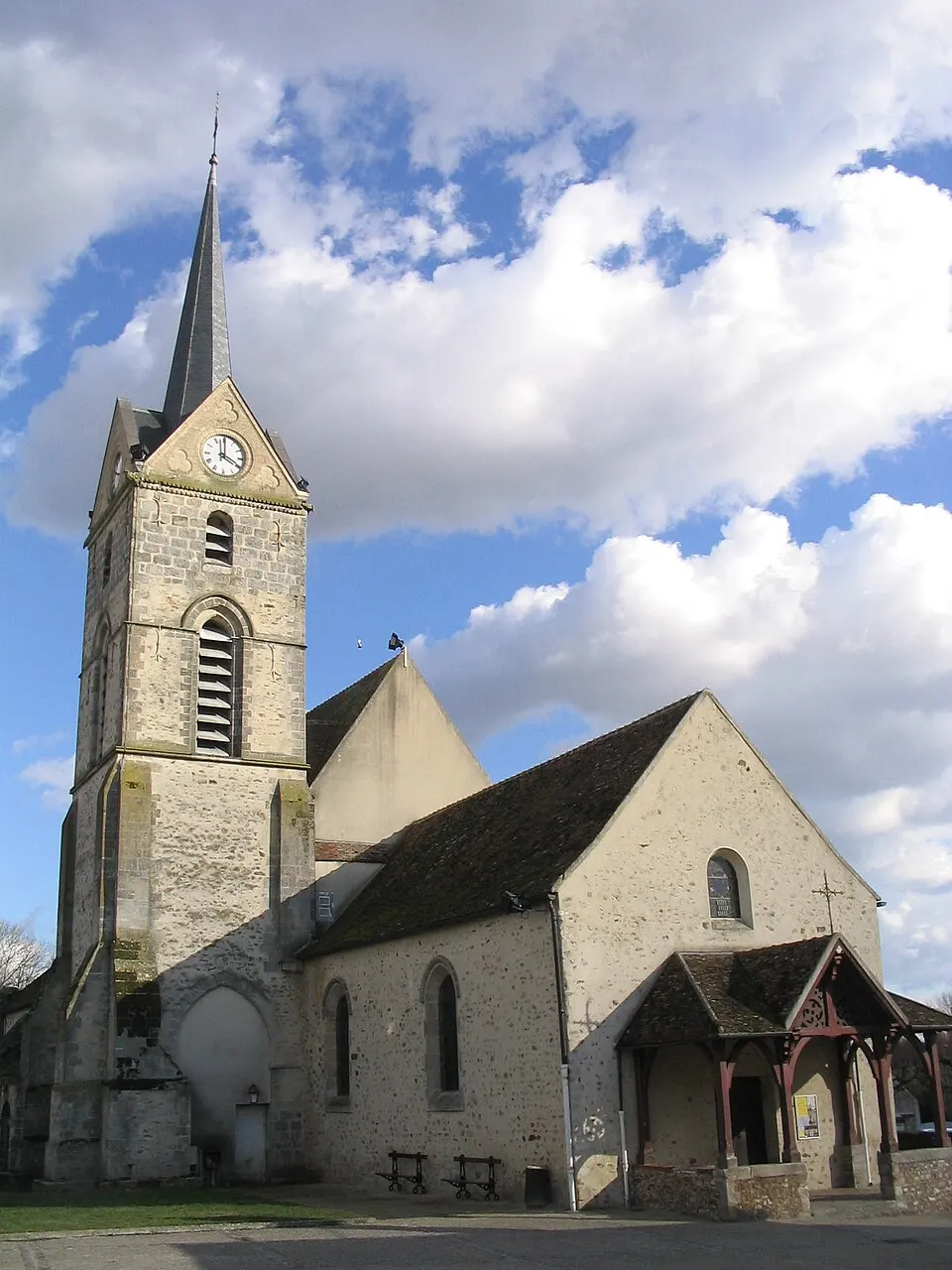 Savigny-le-Temple — Épaviste à Savigny-le-Temple (77176)