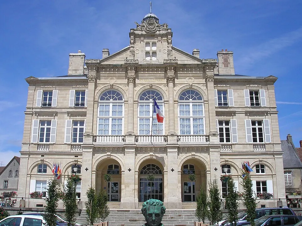 Sées — Épaviste à Sées (61500)