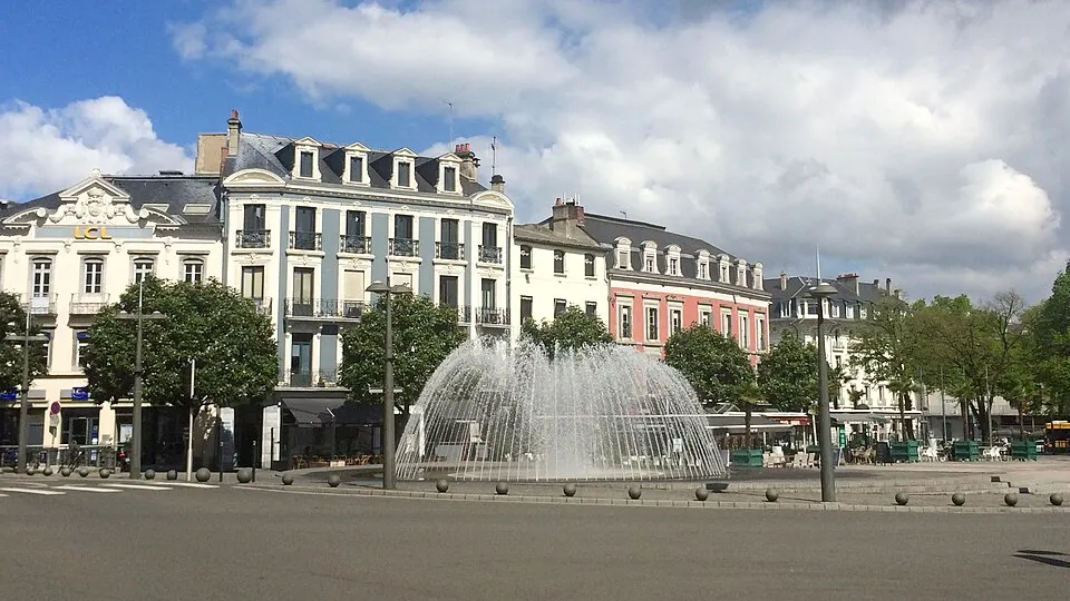 Tarbes — Épaviste à Tarbes (65000)