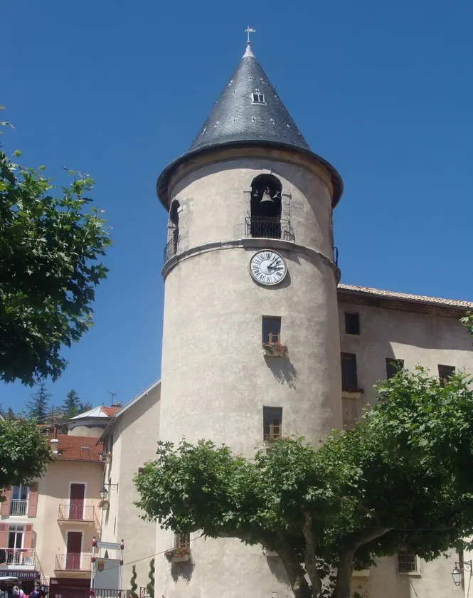 Veynes — Épaviste à Veynes (05400)