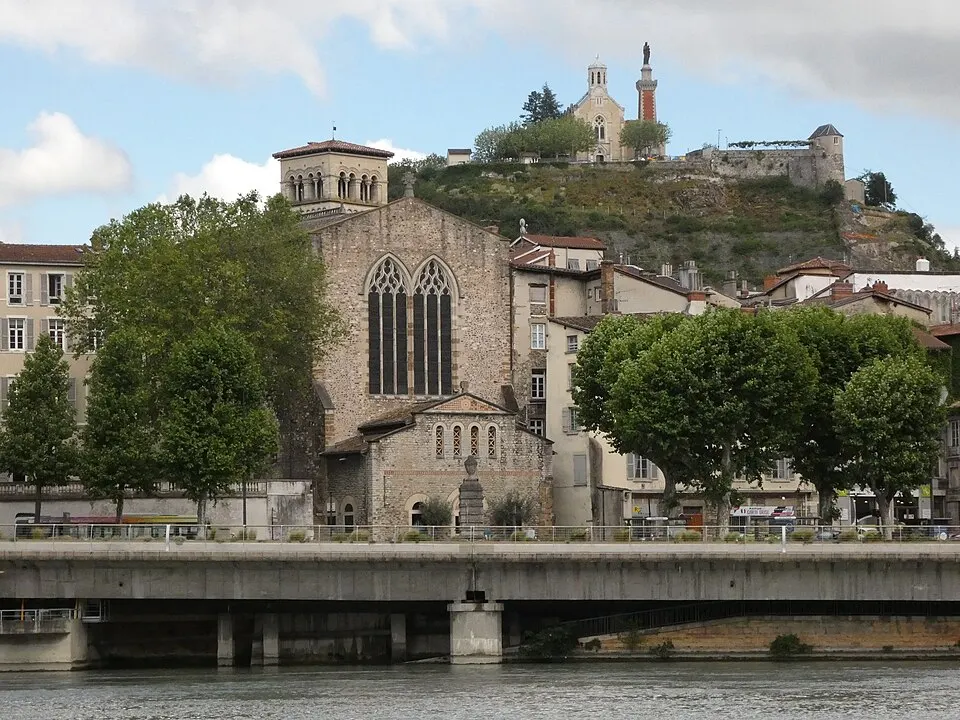 Vienne — Épaviste à Vienne (38200)