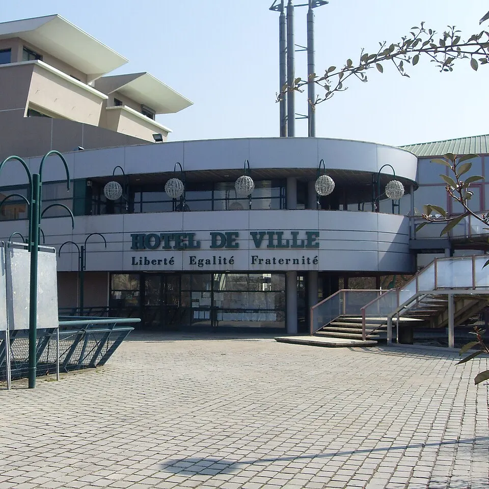 Villefontaine — Épaviste à Villefontaine (38090)