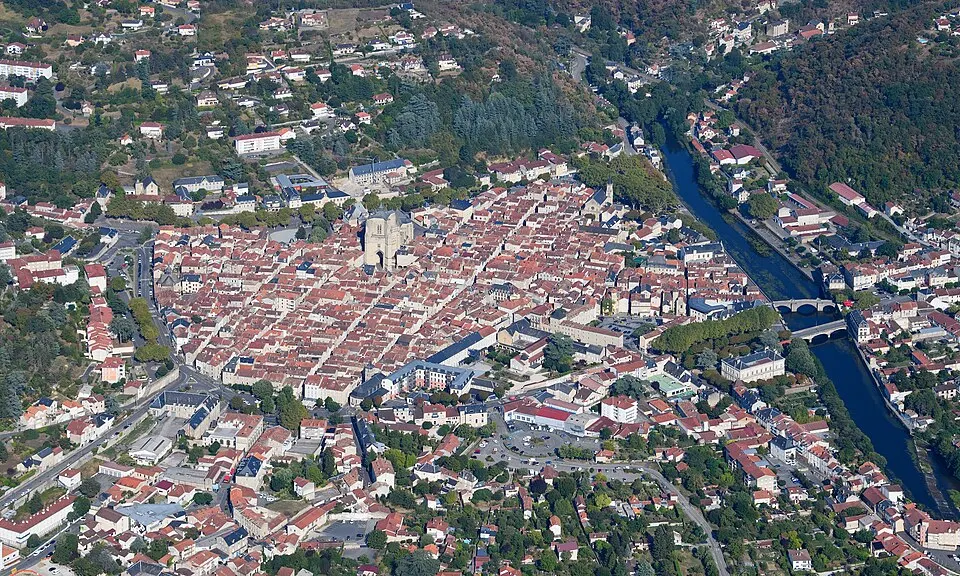 Villefranche-de-Rouergue — Épaviste à Villefranche-de-Rouergue (12200)